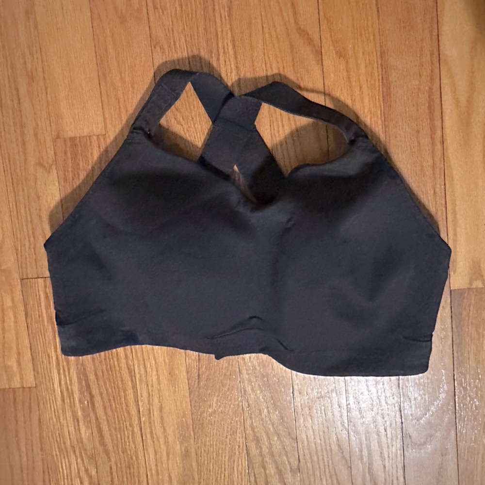 Lululemon sports bra size 38DD